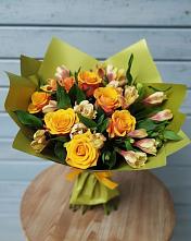 Букет цветов из:  Альстромерии и Розы в Чудово