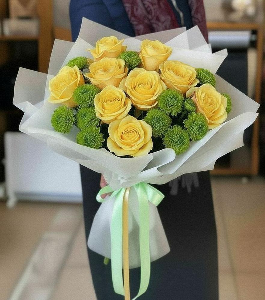 Букет цветов из: Хризантемы и Розы в Чудово