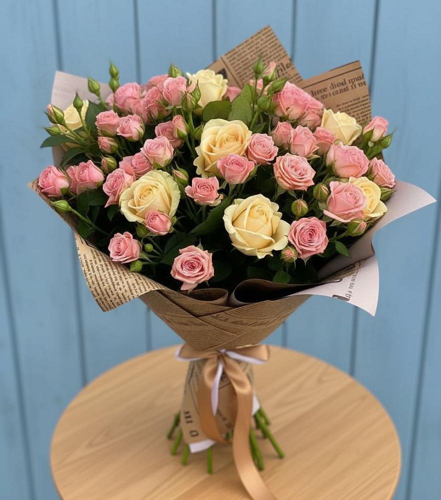 Букет цветов из: Розы в Чудово