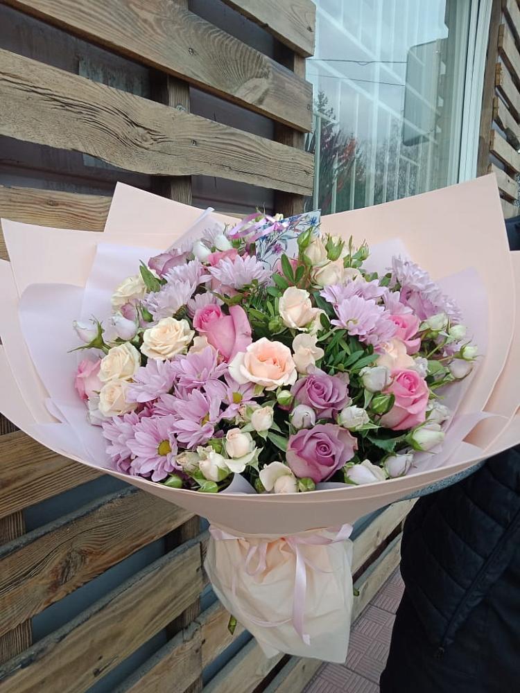 Букет цветов из: Розы и Хризантемы в Чудово