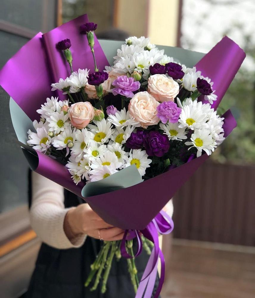 Букет цветов из: Хризантемы, Гвоздики и Розы в Чудово