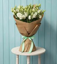 Букет цветов из:  Лизиантусы в Чудово