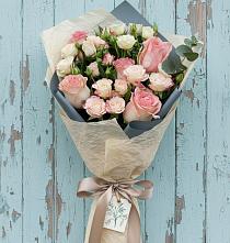 Букет цветов из:  Розы в Чудово