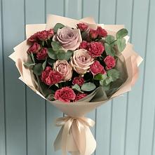 Букет цветов из:  Гвоздики и Розы в Чудово