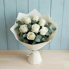 Букет Белые розы в Эвкалипте в Чудово