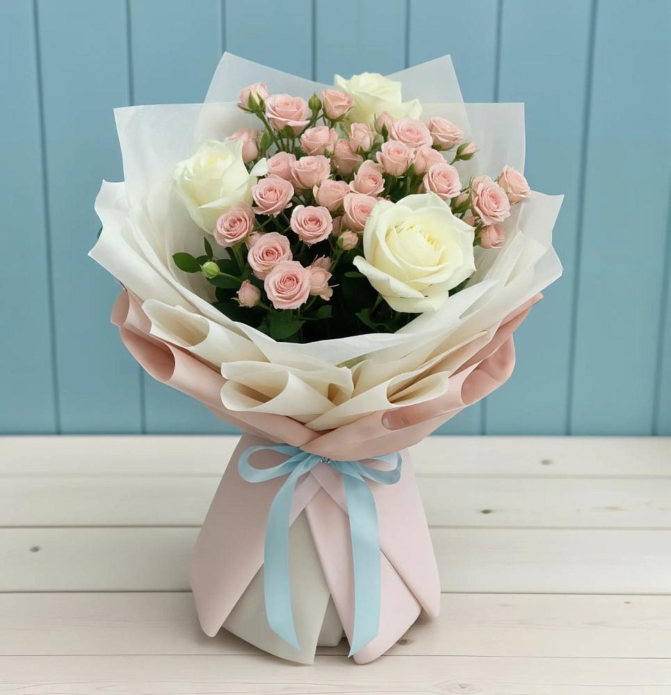 Букет цветов из: Розы в Чудово